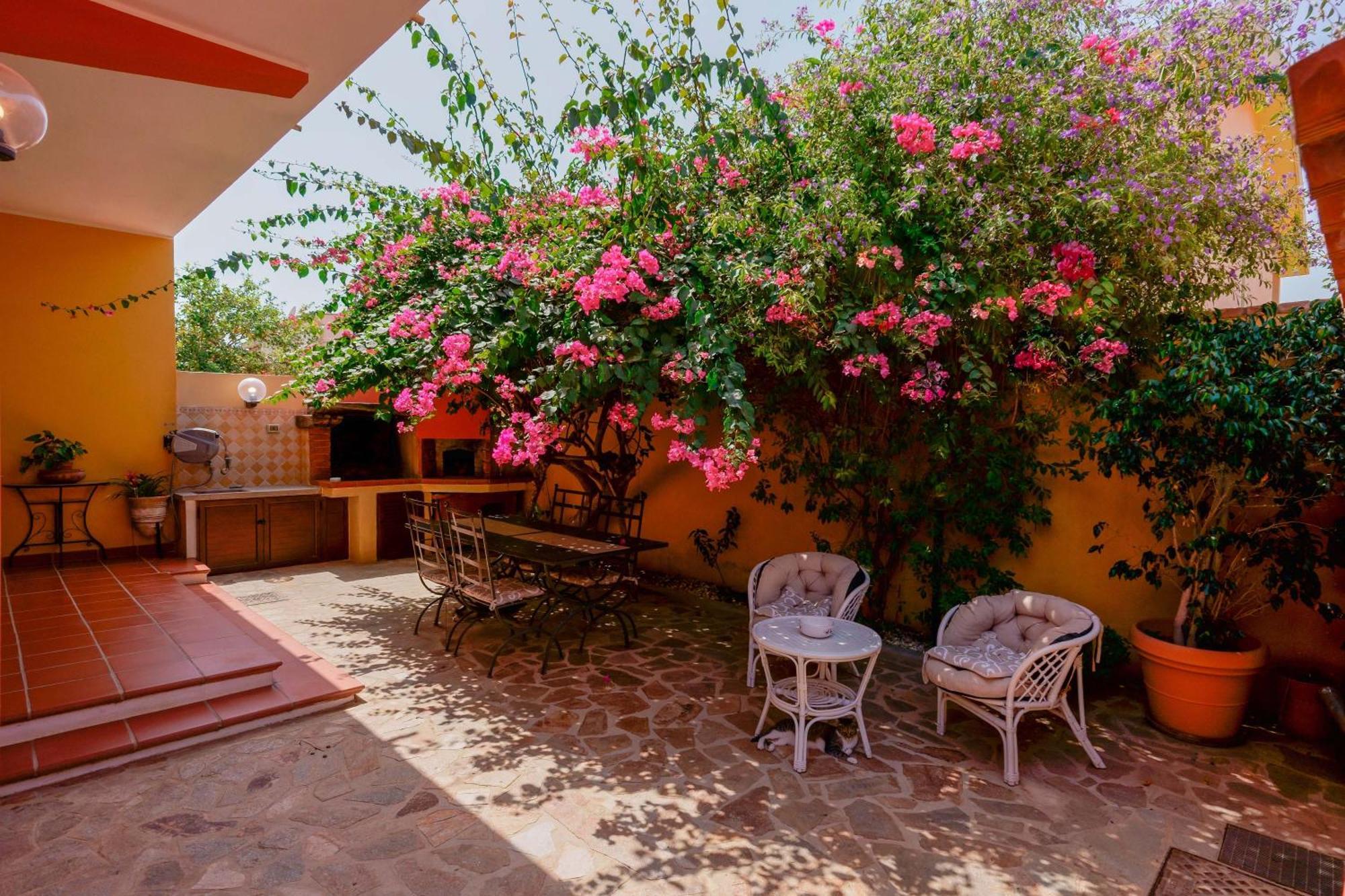 Il Piccolo Giardino Rooms & Breakfast Villasimius Exterior photo