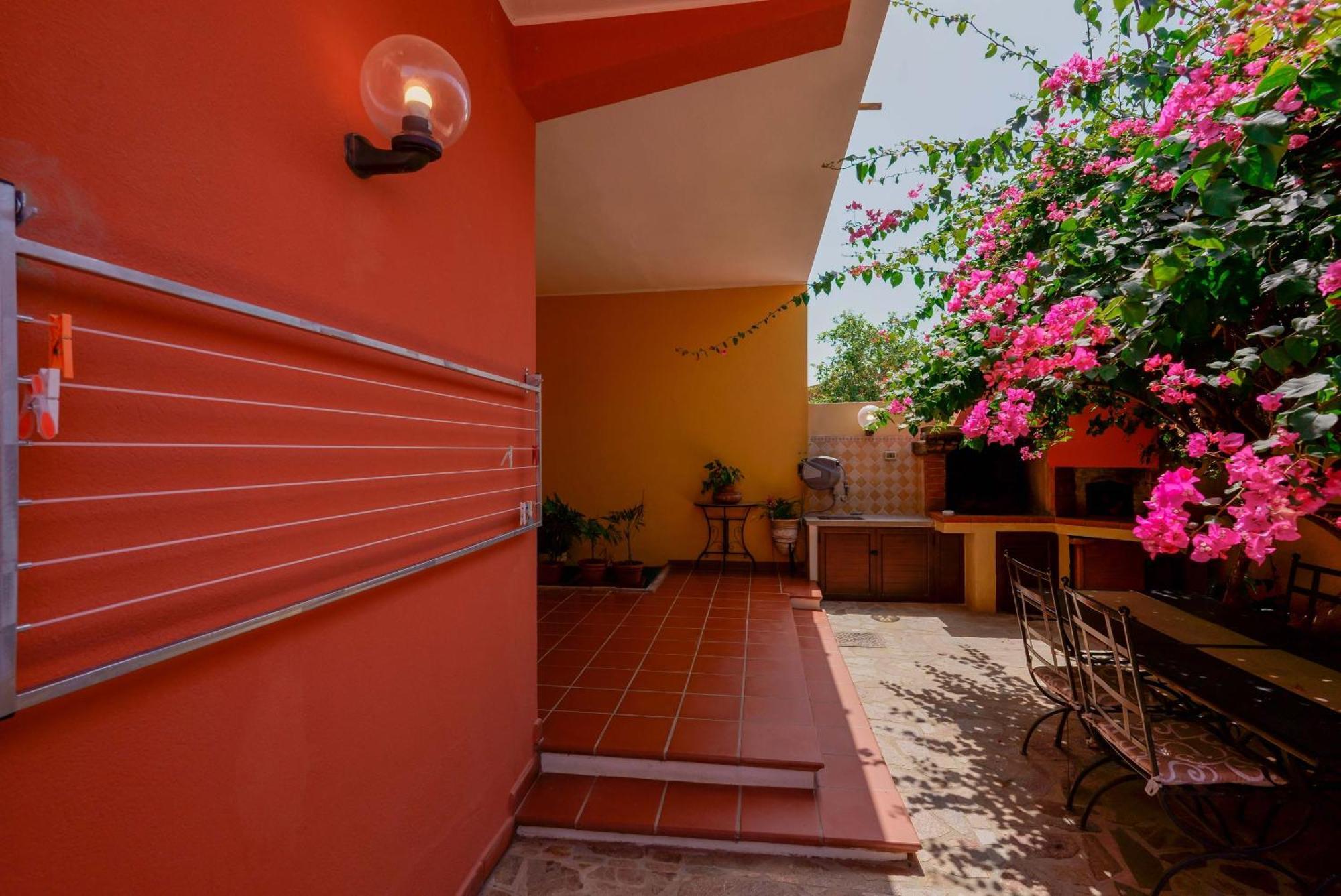 Il Piccolo Giardino Rooms & Breakfast Villasimius Exterior photo