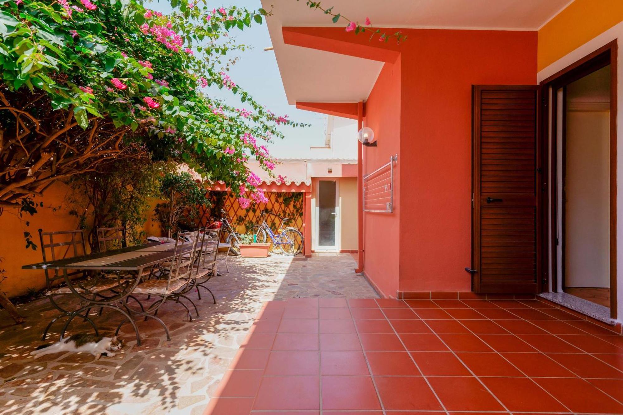 Il Piccolo Giardino Rooms & Breakfast Villasimius Exterior photo