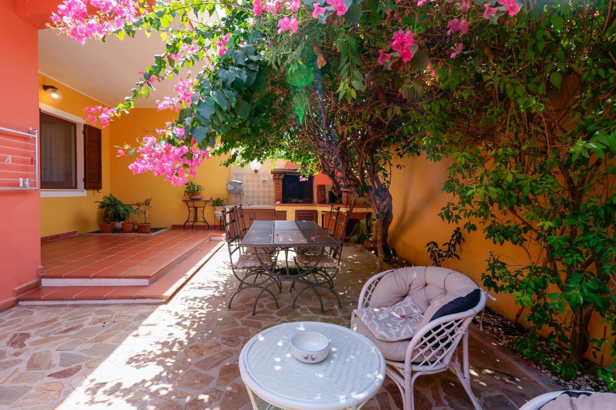 Il Piccolo Giardino Rooms & Breakfast Villasimius Exterior photo