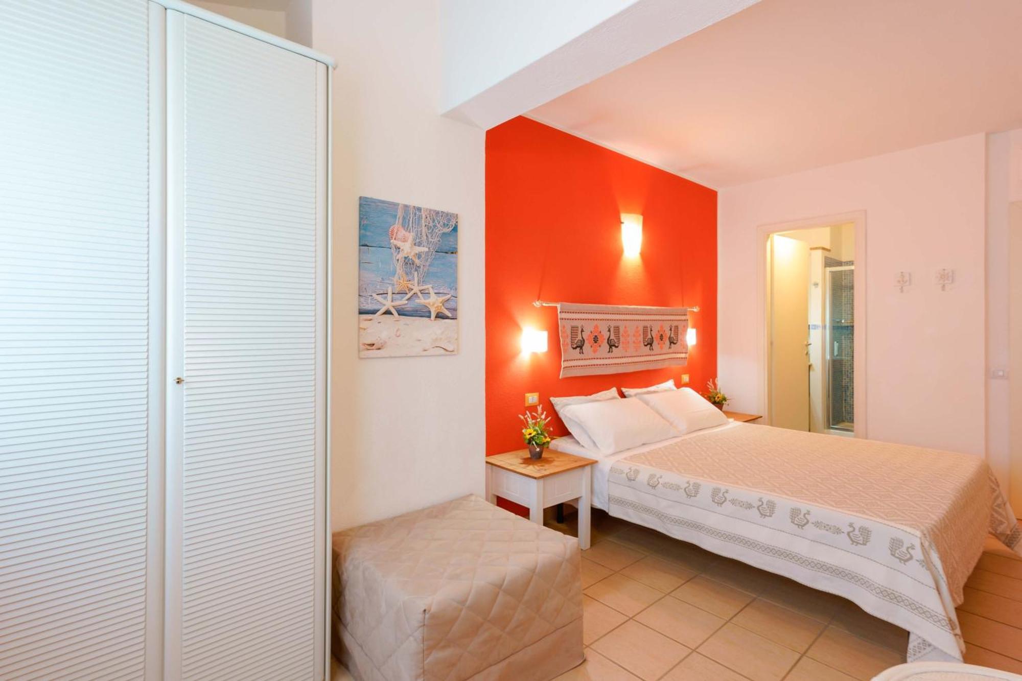 Il Piccolo Giardino Rooms & Breakfast Villasimius Exterior photo